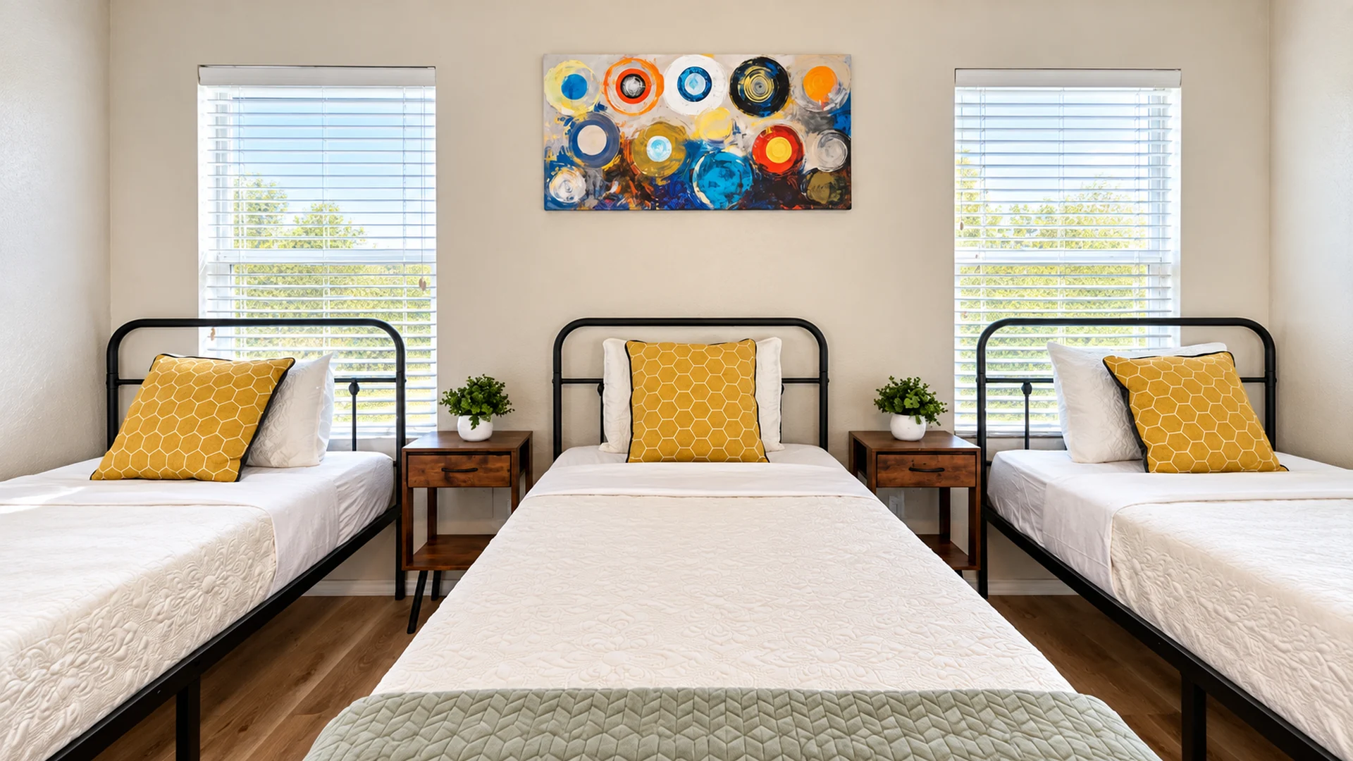 Bedroom with one double and four single beds at Glampstead Retreat