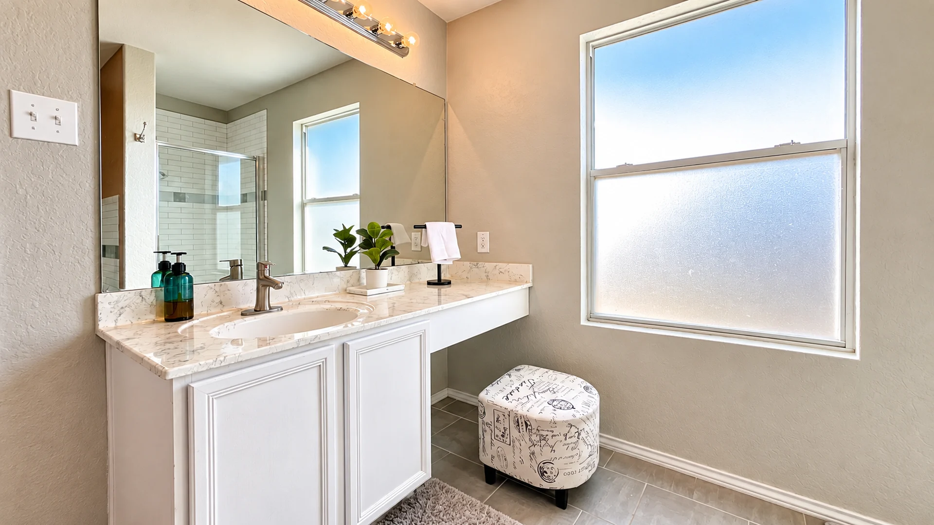 Full bathroom at Glampstead Retreat in San Antonio